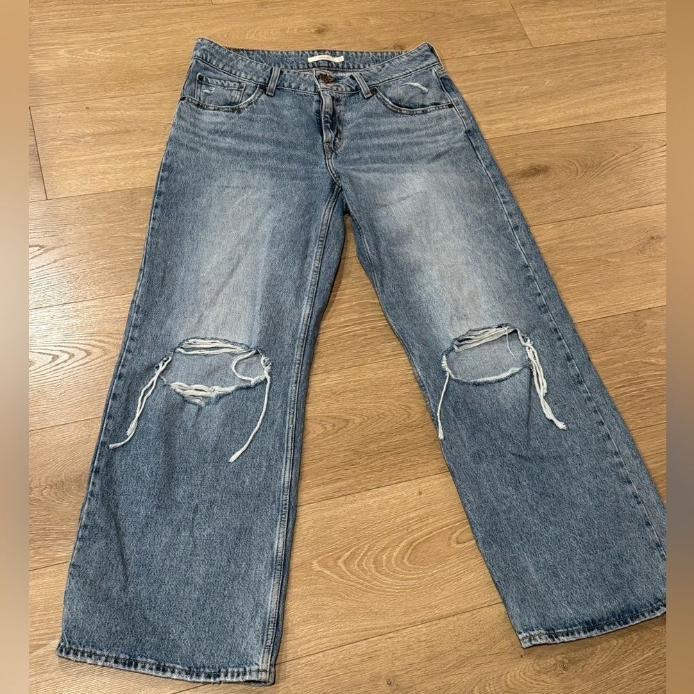 Levi’s super low denim